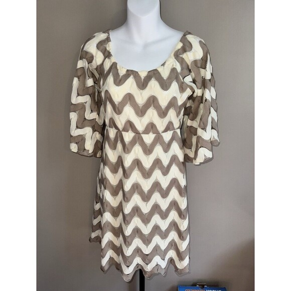 Judith March Chevron Crochet A-Line Bell Sleeve Dress Size Small - Picture 1 of 7